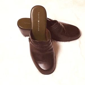 Tommy Hilfiger Logo Leather Mule Slides with Heel